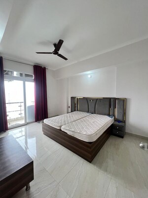 Bedroom in 3 BHK Apartment at Ansal Sushant Golf City Celebrity Gardens, Sushant Golf City – for Rent