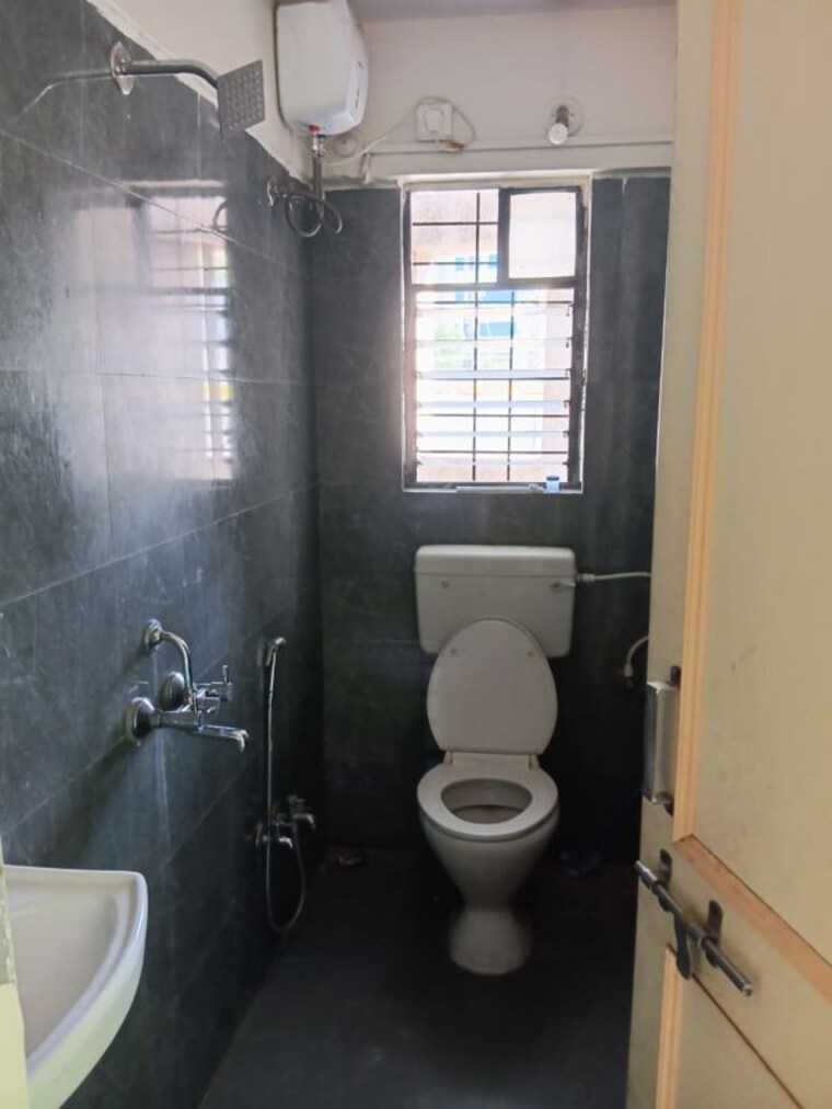 Bathroom, ram-villa-pimple-saudagar 2 Bedroom 950 Sq.Ft. Apartment In Pimple Saudagar Pune 10328205
