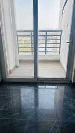 3.5 BHK + Servant Room 3470 Sq.Ft. Apartment in Tulsiani Golf View