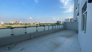 Swimming Pool in 3.5 BHK Apartment at Tulsiani Golf View, Gomti Nagar – for Rent
