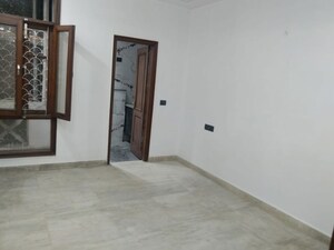 Bedroom in 2 BHK Builder Floor at Chittaranjan Park – for Rent