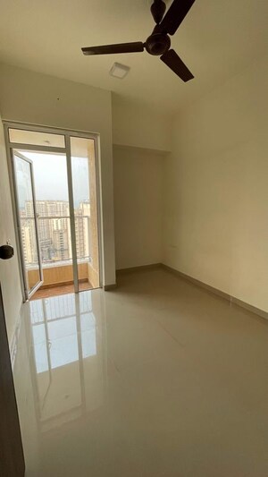 Room in 2 BHK Apartment at JP North Imperia, Mira Road – for Rent