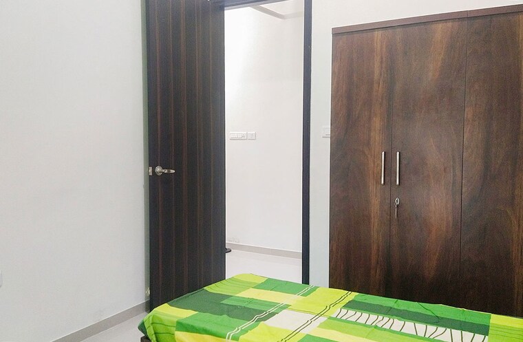 Bedroom, kandivali east Pg For Boys In Kandivali East 10328285