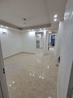 Room in 2 BHK Builder Floor at Saket – for Sale