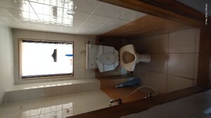 Bathroom in 1 BHK Apartment at Kandivali West – for Rent