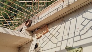 Balcony in 1 BHK Apartment at Kandivali West – for Rent