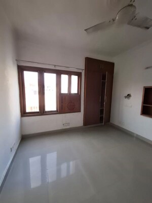 2 BHK Builder Floor For Rent in Greater Kailash