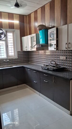 Kitchen in 2.5 BHK Builder Floor at Motiaz Royal Citi, Ambala Highway – for Sale