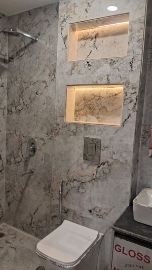 Bathroom in 1.5 BHK Builder Floor at Sector 24 – for Rent