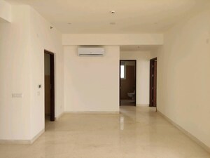 Room in 3 BHK Apartment at Emaar MGF Emerald Hills, Sector 65 – for Sale