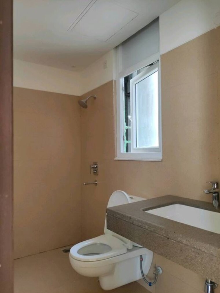 Bathroom, emaar-mgf-emerald-hills 3 Bedroom 1380 Sq.Ft. Apartment In Sector 65 Gurgaon 10328336