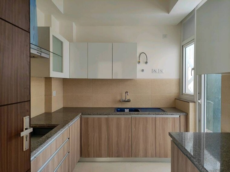 Kitchen, emaar-mgf-emerald-hills 3 Bedroom 1380 Sq.Ft. Apartment In Sector 65 Gurgaon 10328336
