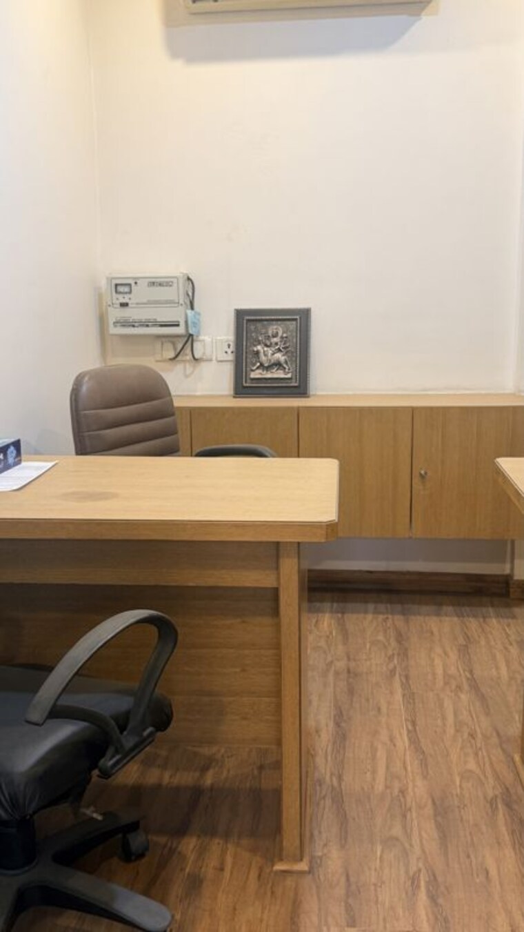 undefined, palam-vyapar-kendra Commercial Office Space 450 Sq.Ft. In Sector 2 Gurgaon 10328368
