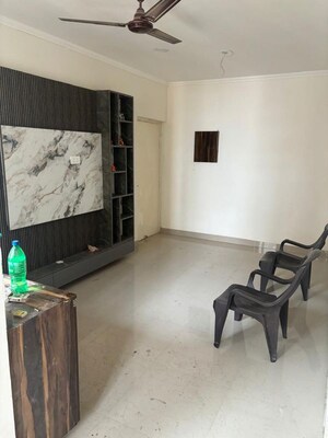 Team Area in 2 BHK Apartment at KW Srishti, Raj Nagar Extension – for Rent