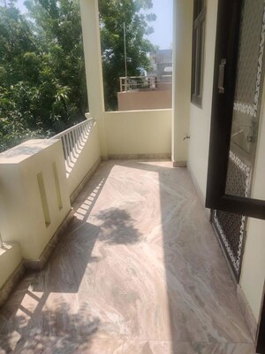 Balcony in 2 BHK Builder Floor at Palam Vihar Residents Association, Palam Vihar – for Rent