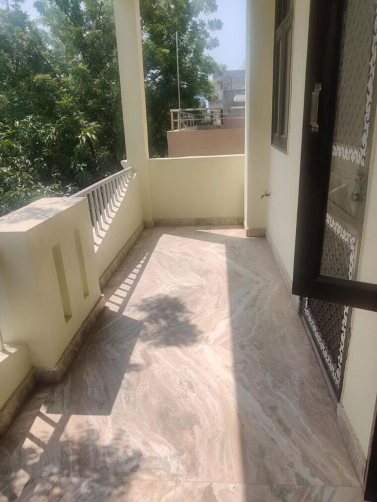 Balcony, palam-vihar-residents-association 2 Bedroom 1400 Sq.Ft. Builder Floor In Palam Vihar Gurgaon 10328377