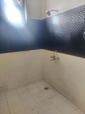 Bathroom in 2 BHK Builder Floor at Palam Vihar Residents Association, Palam Vihar – for Rent