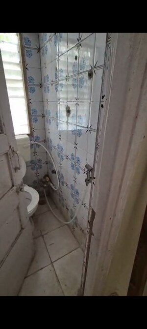 Bathroom in 1 BHK Apartment at Vakola – for Rent