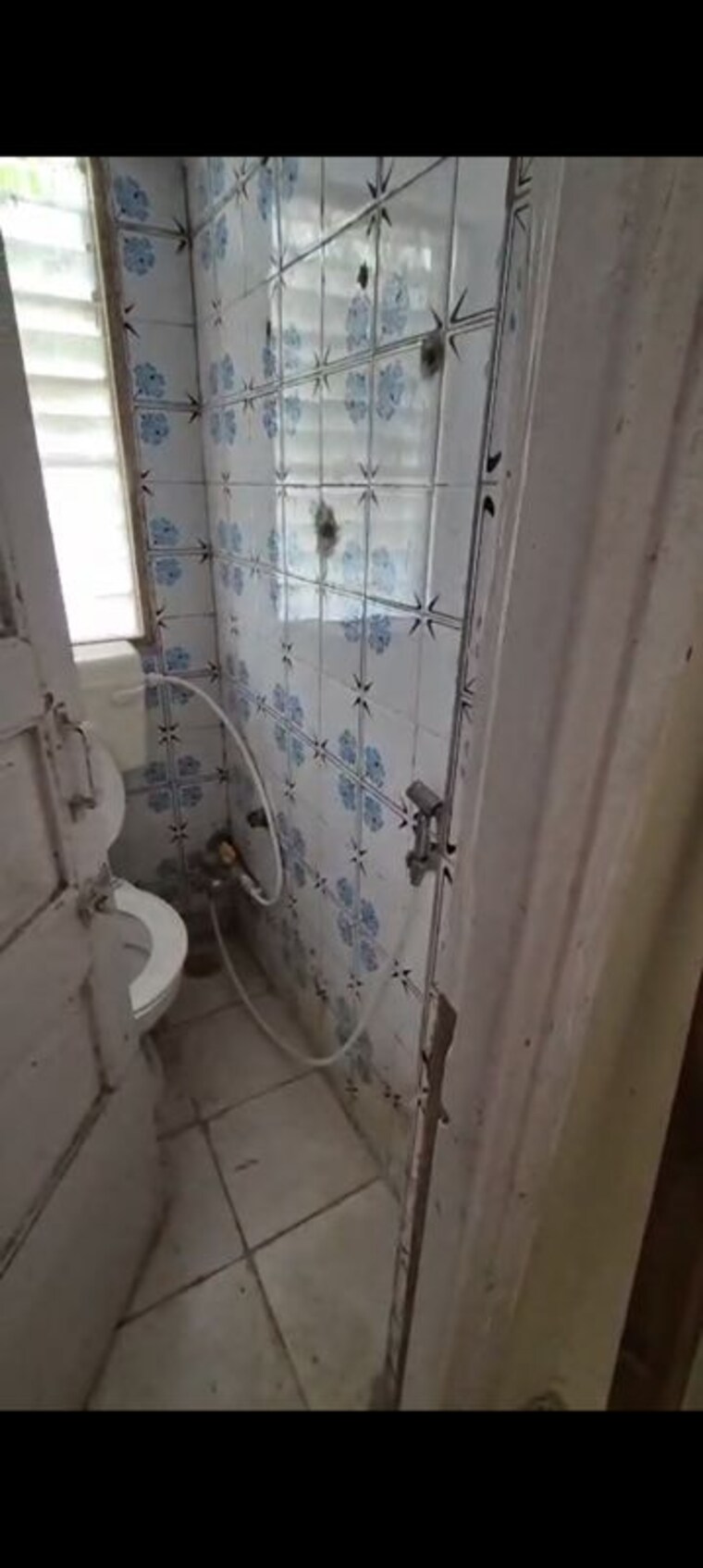 Bathroom, vakola 1 Bedroom 500 Sq.Ft. Apartment In Vakola Mumbai 10328393