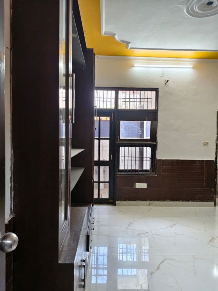 Room, ambala highway 3 Bedroom 120 Sq.Yd. Independent House In Ambala Highway Zirakpur 10328439