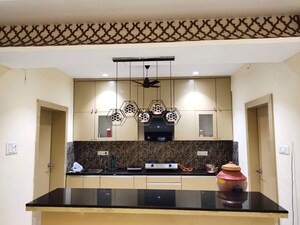 Bedroom in 4 BHK Apartment at Shankar Nagar – for Rent