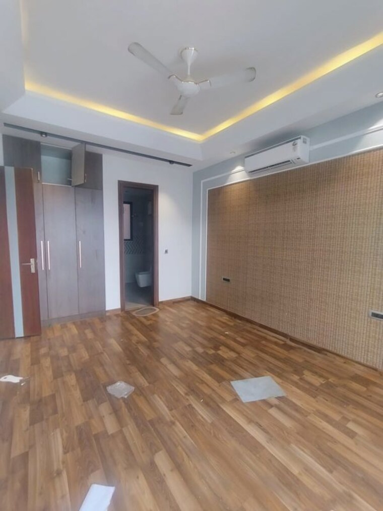 Room, ansal-api-versalia 4 Bedroom 2200 Sq.Ft. Builder Floor In Sector 67a Gurgaon 10328433