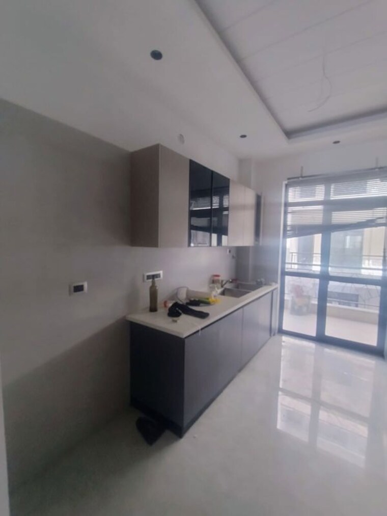 Kitchen, ansal-api-versalia 4 Bedroom 2200 Sq.Ft. Builder Floor In Sector 67a Gurgaon 10328433