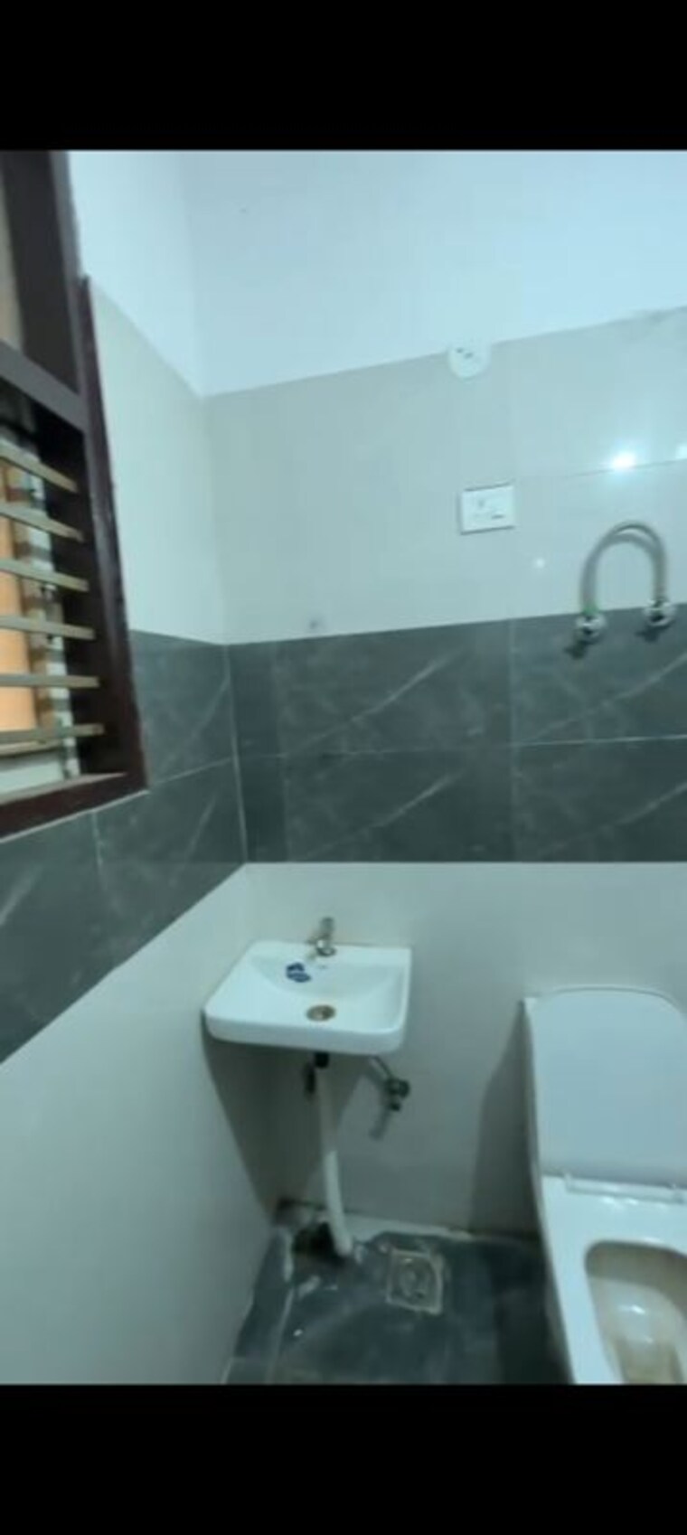 Bathroom, sai-kunj-new-palam-vihar 2 Bedroom 850 Sq.Ft. Apartment In New Palam Vihar Phase 3 Gurgaon 10328415
