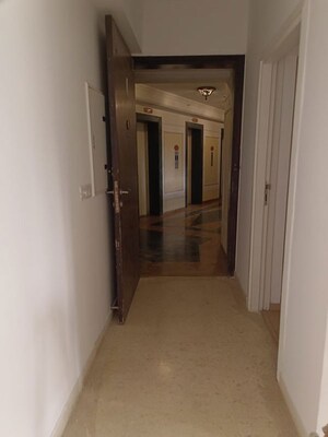 3 BHK Apartment – Entrance View at DLF Regal Gardens, Sector 90 - for Rent