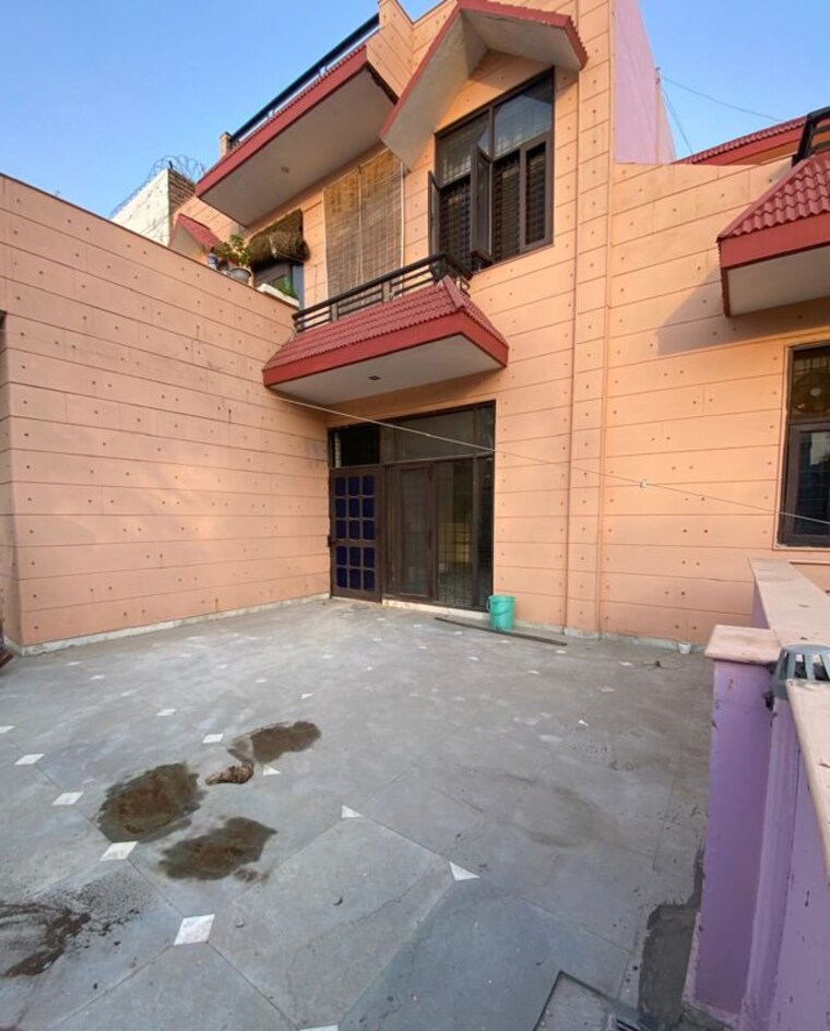 Exterior View, sector 23 3 Bedroom 2100 Sq.Ft. Builder Floor In Sector 23 Gurgaon 10328470