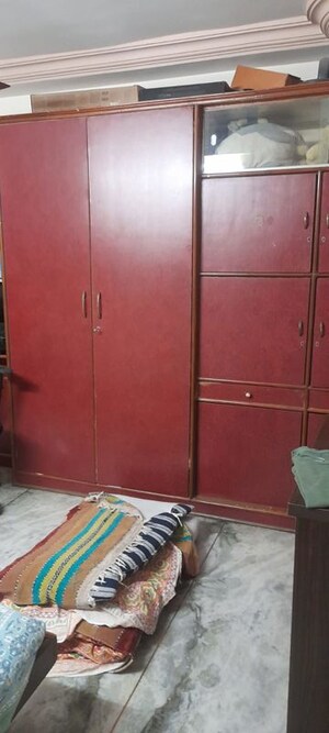 Room in 3 BHK Apartment at Shahibagh – for Rent