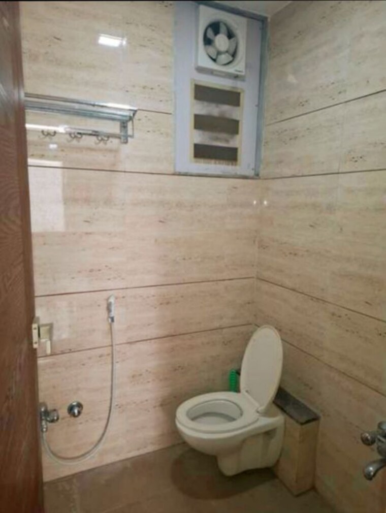 Bathroom, chandkheda 2 Bedroom 1323 Sq.Ft. Apartment In Chandkheda Ahmedabad 10328476