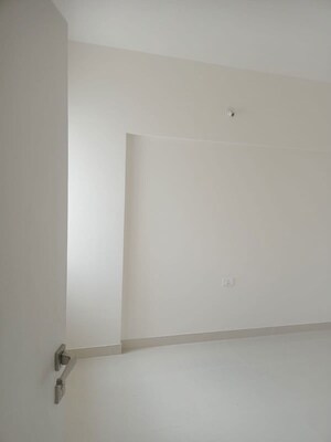 Room in 1 BHK Apartment at Gera Shrishti, Wagholi – for Rent