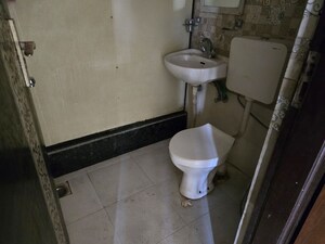 Bathroom in 1 BHK Builder Floor at Kohli One Malibu Town Plot, Sector 47 – for Rent