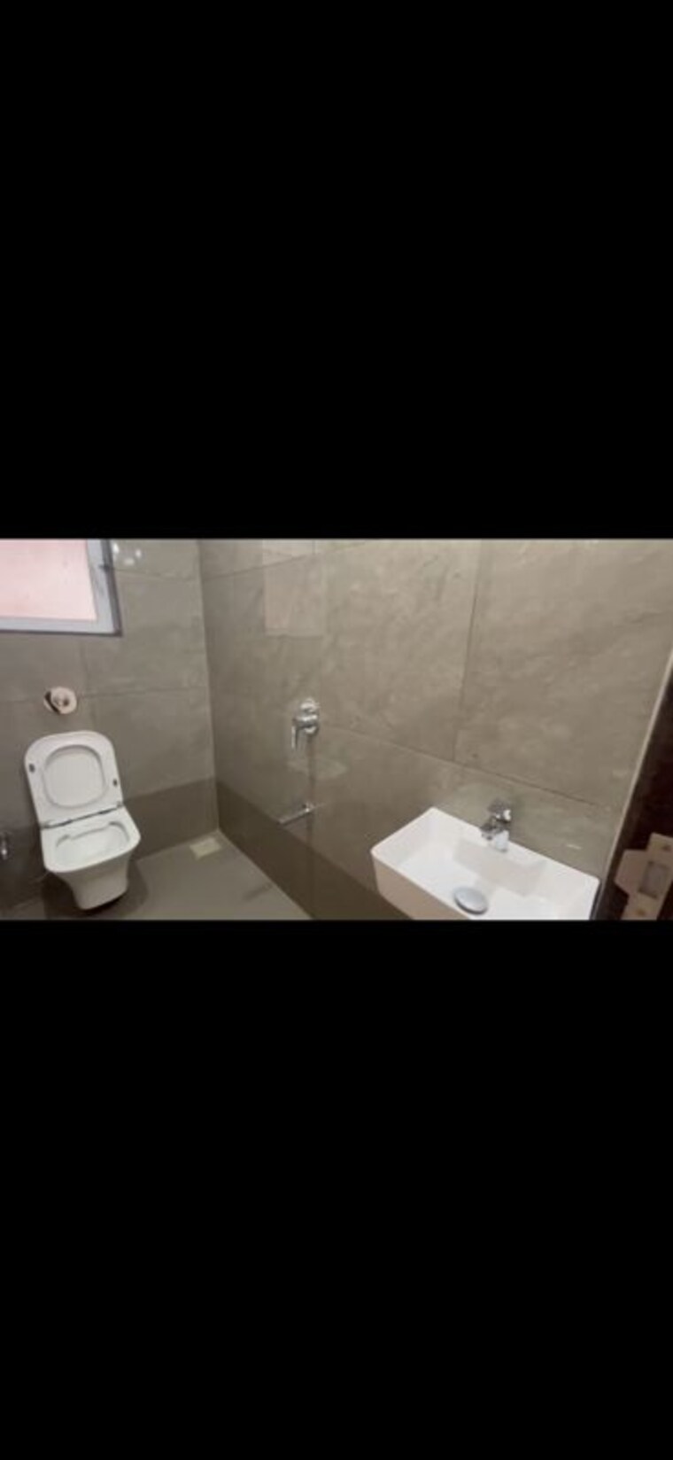 Bathroom, mahaveer-solitaire-edge 2 Bedroom 600 Sq.Ft. Apartment In Kandivali East Mumbai 10328527