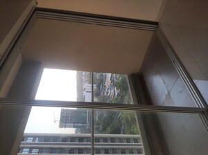 Furnished Amenities in 2 BHK Apartment at Runwal Sanctuary, Mulund West – for Rent