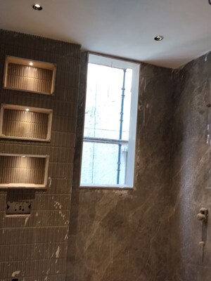 Furnished Amenities in 4 BHK Builder Floor at Saket – for Sale