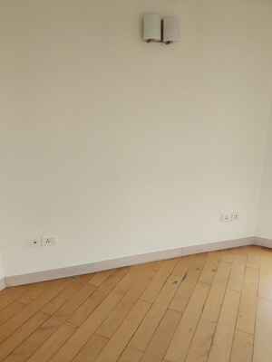 Room in 3 BHK Apartment at Jaypee Green The Star Court, Jaypee Greens – for Sale