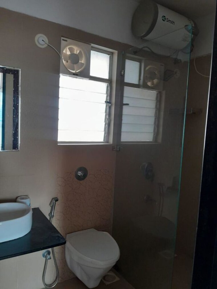 Bathroom, kolte-patil-tuscan-estate 3 Bedroom 1630 Sq.Ft. Apartment In Kharadi Pune 10328569