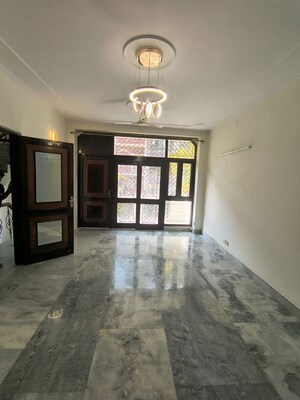 3 BHK Builder Floor For Rent in Kalkaji