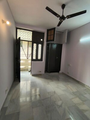 Room in 3 BHK Builder Floor at Kalkaji – for Rent