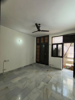 Room in 3 BHK Builder Floor at Kalkaji – for Rent