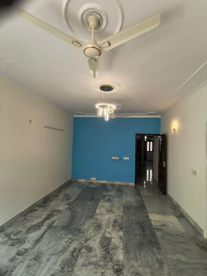 Room in 3 BHK Builder Floor at Kalkaji – for Rent