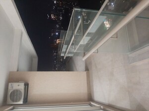 Furnished Amenities in 2 BHK Apartment at Prestige Siesta, Mulund West – for Rent