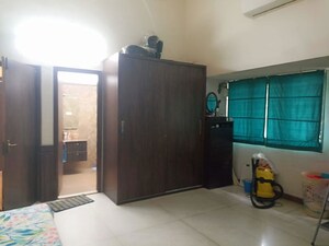 Room in 3.5 BHK Apartment at Kalpana Villa Housing Society, Viman Nagar – for Rent