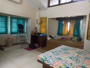 Bedroom in 3.5 BHK Apartment at Kalpana Villa Housing Society, Viman Nagar – for Rent