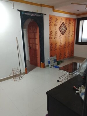 Living Room in 1.5 BHK Apartment at Ameya House, Vashi Sector 9 – for Rent