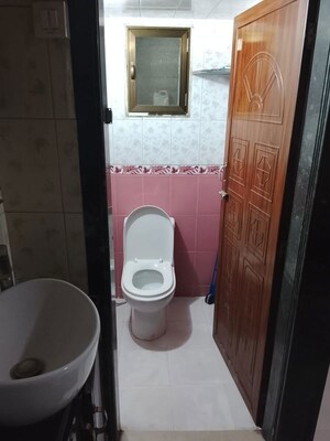 Bathroom in 1.5 BHK Apartment at Ameya House, Vashi Sector 9 – for Rent