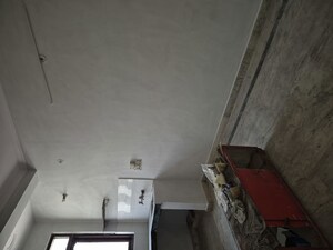 Bathroom in 1.5 BHK Builder Floor at Mayur Vihar – for Rent
