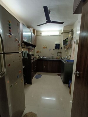 Team Area in 1 BHK Apartment at Versova – for Rent